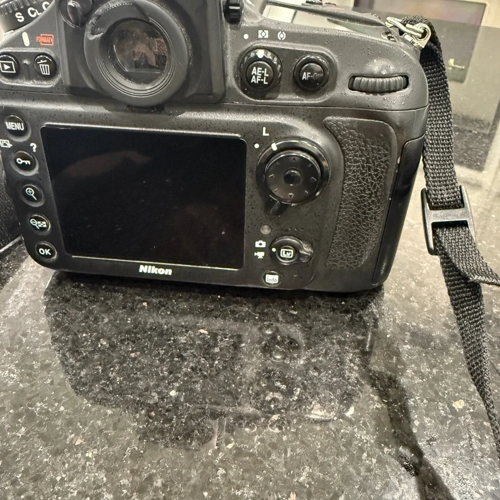 Nikon D800 - BODY ONLY